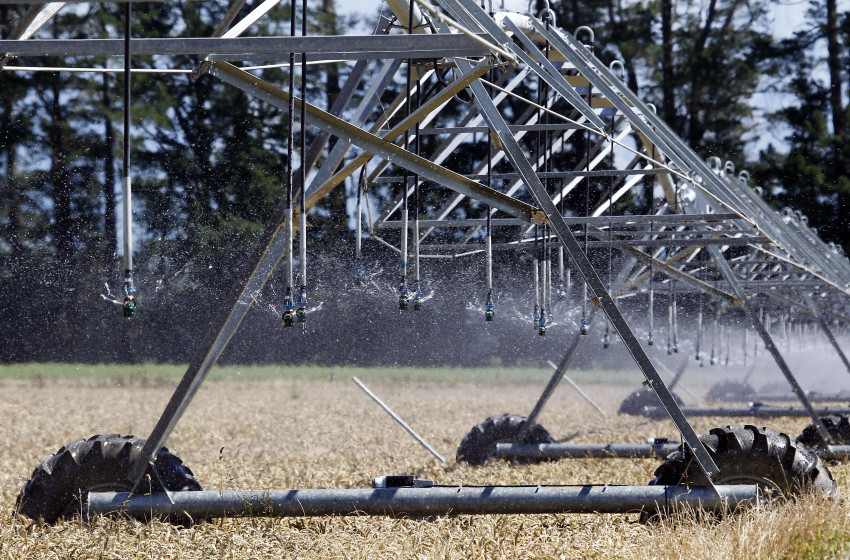 Government’s new irrigation focus ‘a cynical smokescreen’