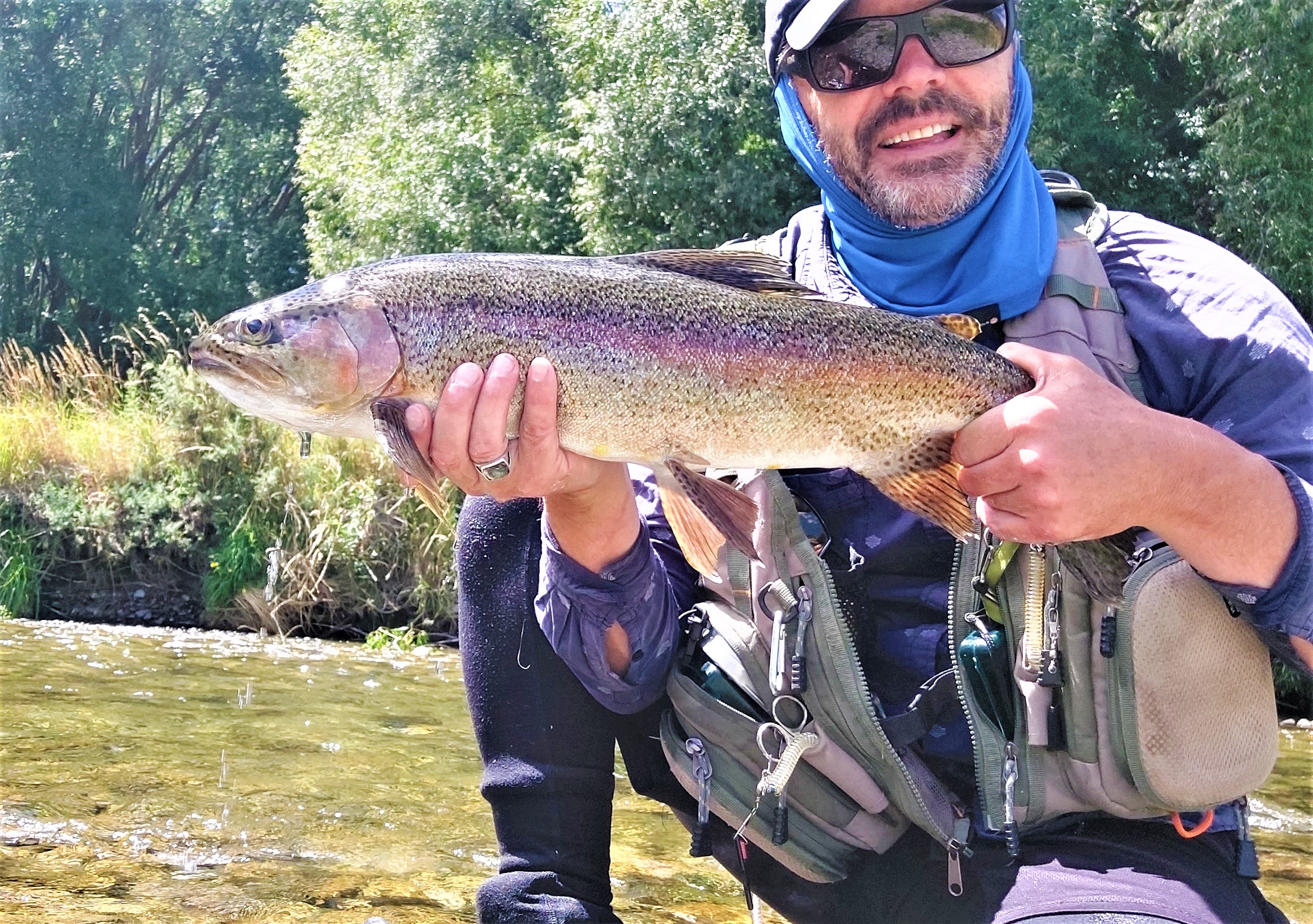 RL CSI 2 Greg Downing with his tagged Rainbow trout form the Hakatarmea River January 2022