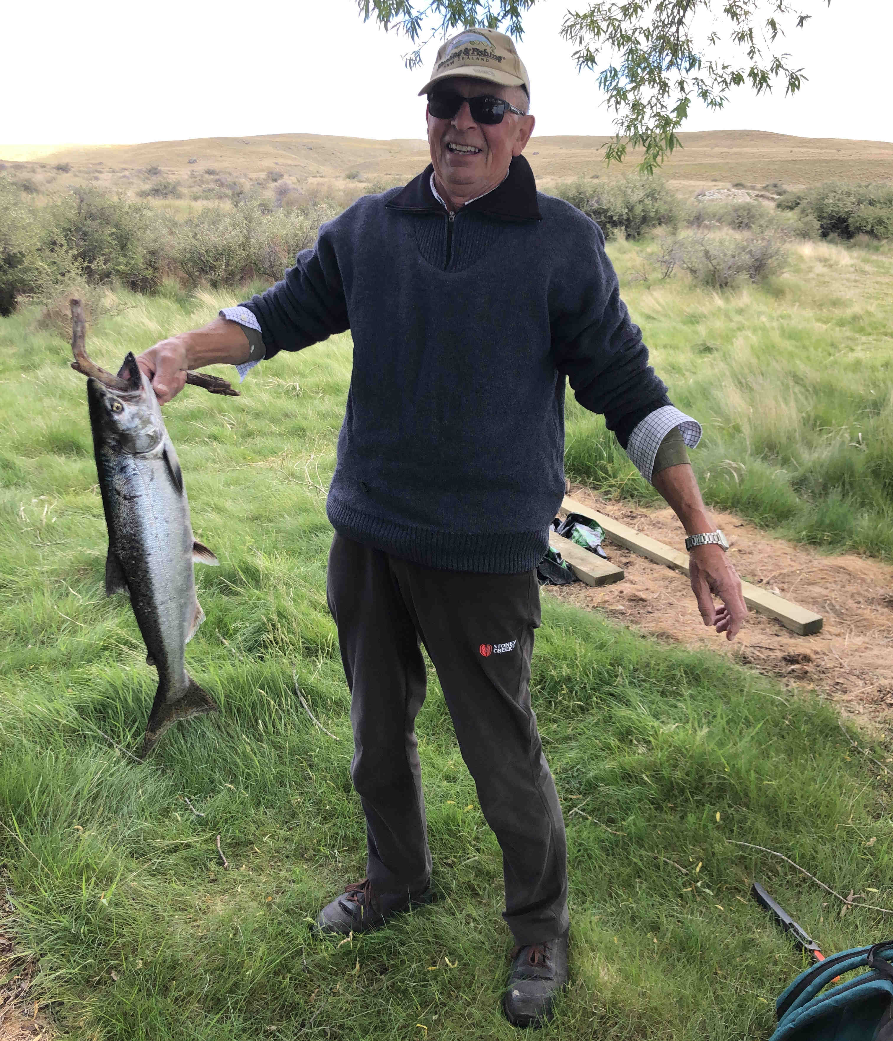 WFR2021.26 Ron Braddick with his 4 pound Lake Alexandrina salmon