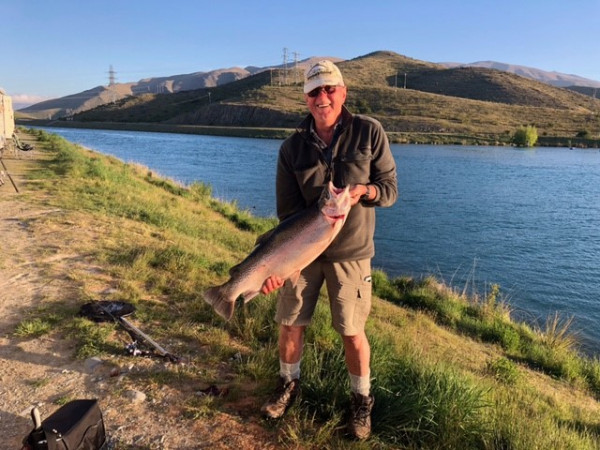 Peter Fantham's 17-pound rainbow trout from Ohau B Canal